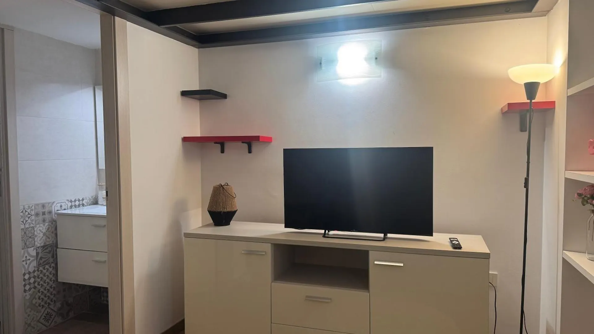 Reginamilanobnb In Porta Romana 0*, Milan